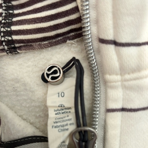 Lululemon Scuba Hoodie - Picture 3 of 3